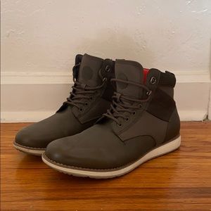 Goodfellow & Co Phil casual olive boots